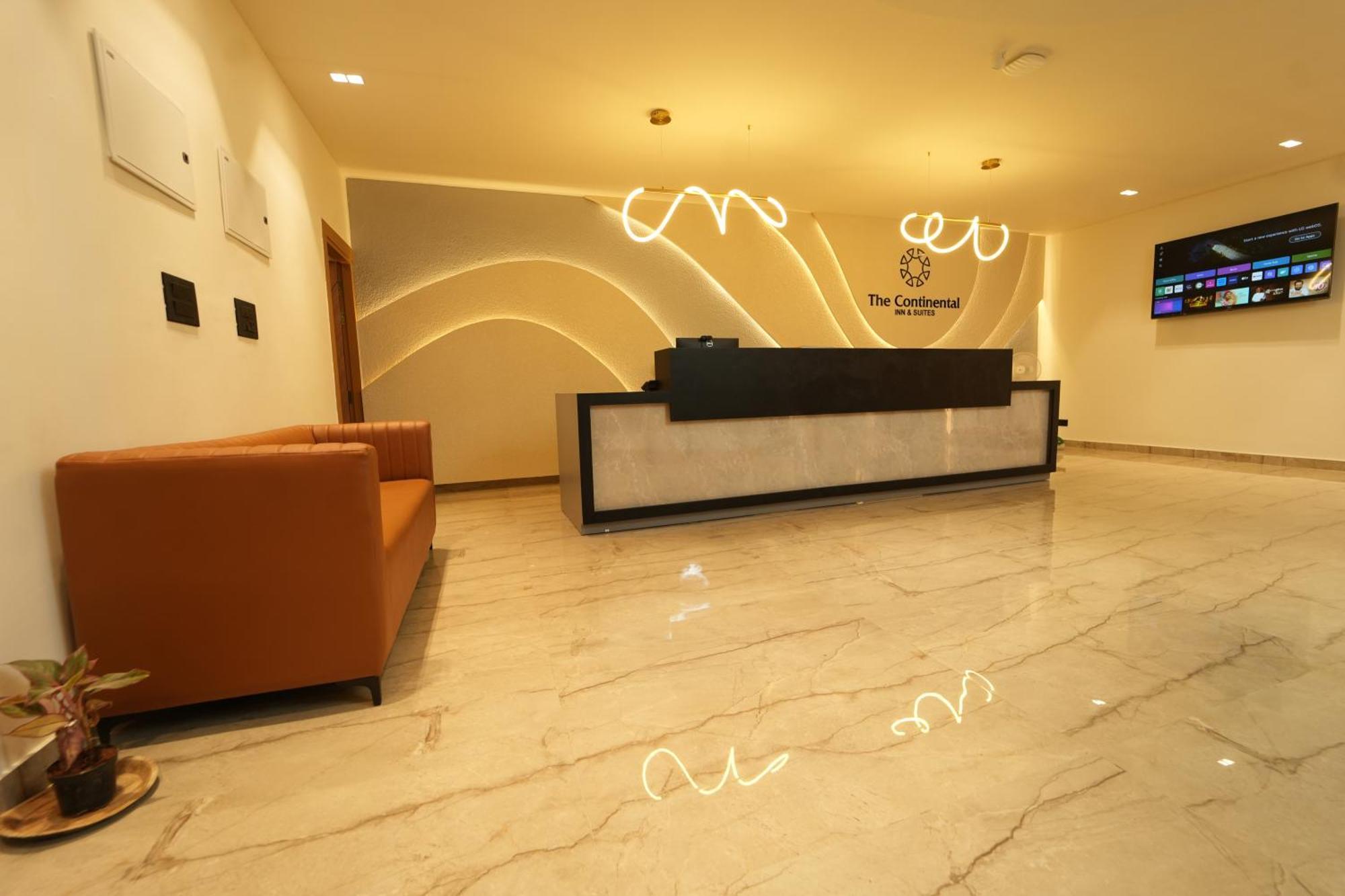 The Continental Inn & Suites Mysore Exterior photo