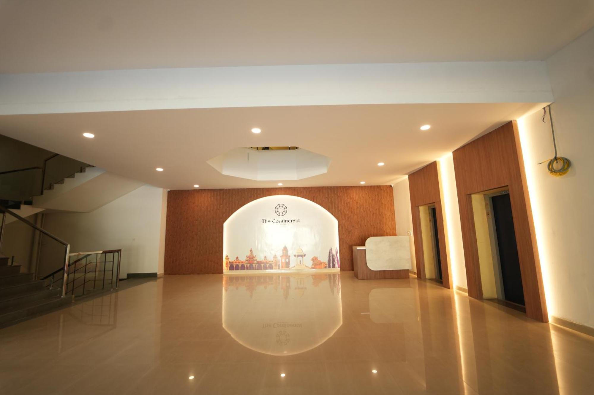 The Continental Inn & Suites Mysore Exterior photo